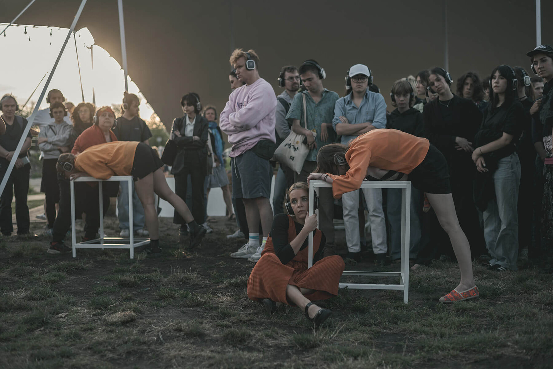 ilustracja programu Azyl Warszawa